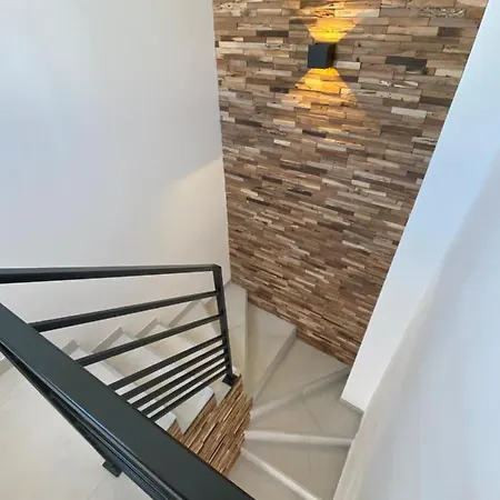 Santa Giulia بورتو فيكشْيو